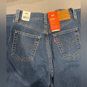 NEW Levi’s Women's Premium Ribcage Straight Ankle Jeans Size 24